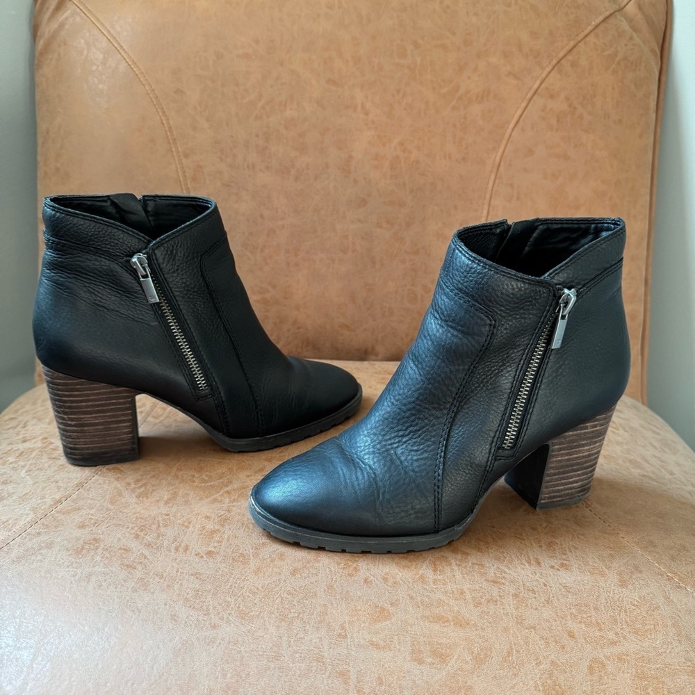 LUCKY BRAND NILAFA ANKLE BOOTIE BLACK WATERPROOF LEATHER SIZE 8 EUC
